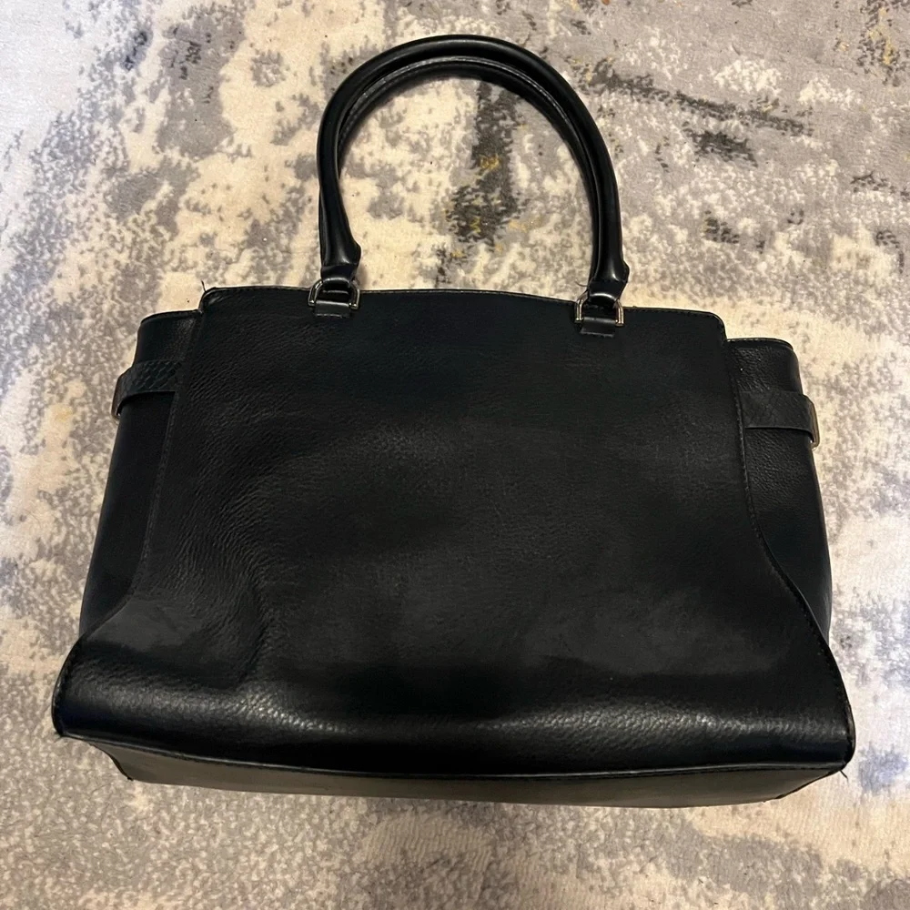 Elegant a new day Black Leather Bag